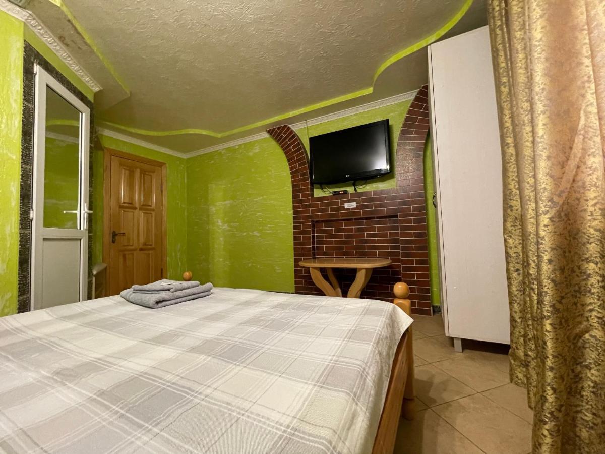 Villa Aeroport Розовый Дом Kişinev Dış mekan fotoğraf